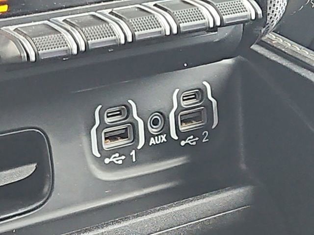 2020 RAM 1500 Limited Crew Cab 4x4 5'7" Box