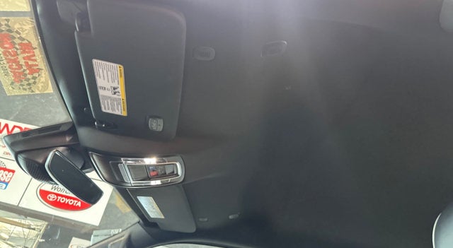 2024 RAM 1500 Laramie Crew Cab 4x4 5'7" Box