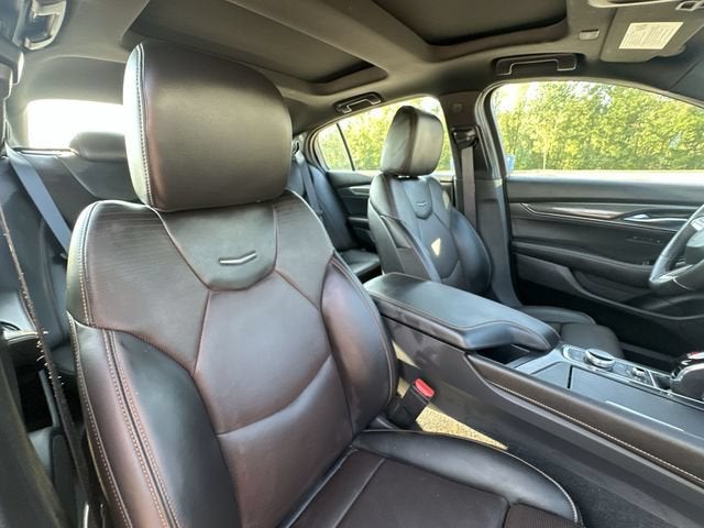 2022 Cadillac CT5 Sport