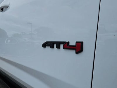 2023 GMC Yukon XL AT4