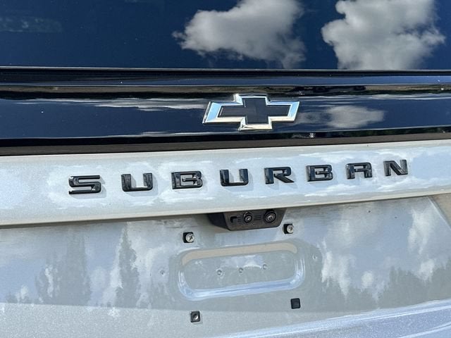 2025 Chevrolet Suburban RST
