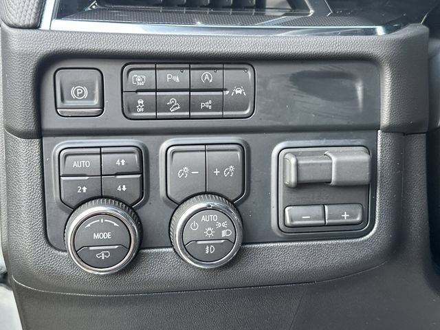 2025 Chevrolet Suburban RST