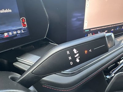 2025 Chevrolet Suburban RST