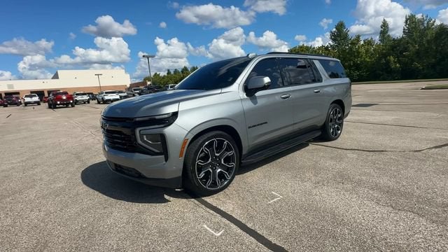 2025 Chevrolet Suburban RST