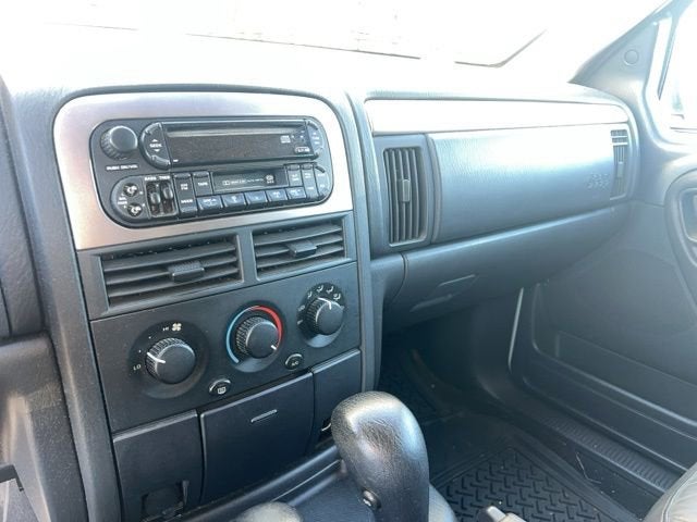 2002 Jeep Grand Cherokee Sport