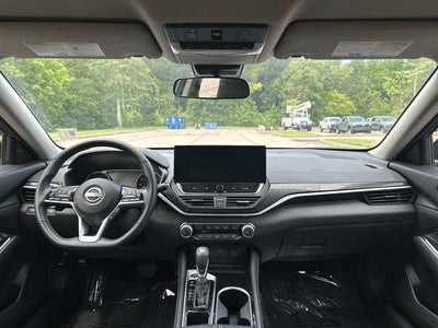 2024 Nissan Altima SR FWD