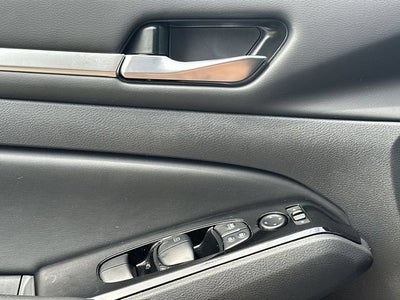 2024 Nissan Altima SR FWD