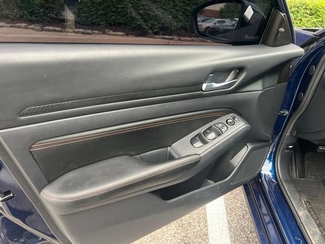 2022 Nissan Altima SR FWD