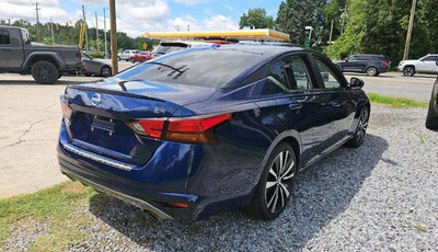 2022 Nissan Altima SR FWD
