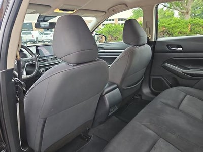 2022 Nissan Altima SV FWD