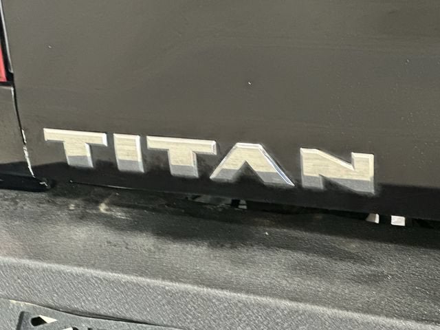 2021 Nissan TITAN Crew Cab SV 4x2