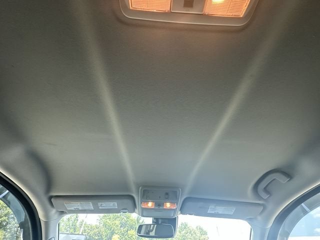 2021 Nissan TITAN Crew Cab SV 4x2