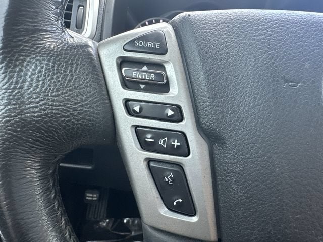 2021 Nissan TITAN Crew Cab SV 4x2