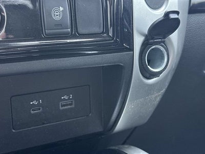2021 Nissan TITAN Crew Cab SV 4x2