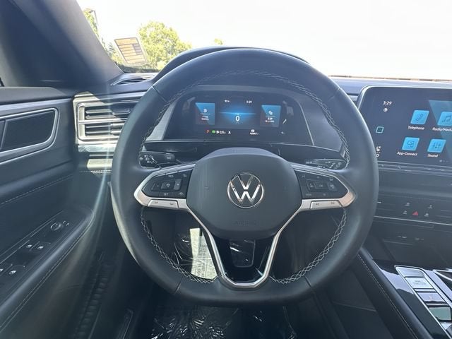 2024 Volkswagen Atlas Cross Sport 2.0T SE w/Technology