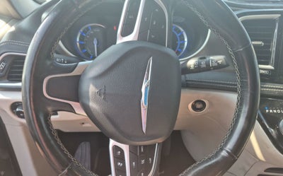 2021 Chrysler Pacifica Hybrid Touring L