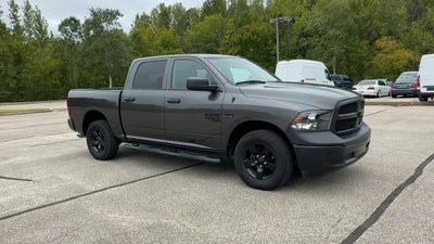 2022 RAM 1500 Classic Tradesman Crew Cab 4x4 5'7" Box