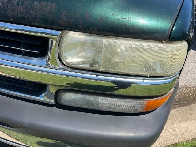 2001 Chevrolet Suburban LS