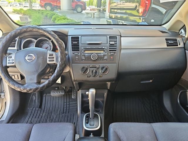 2008 Nissan Versa 1.8 SL