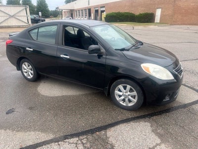 2013 Nissan Versa 1.6 SL