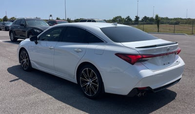 2019 Toyota Avalon XLE