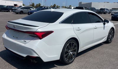 2019 Toyota Avalon XLE