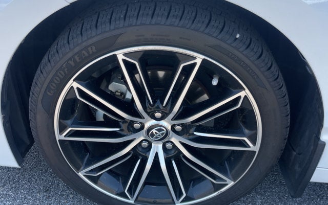 2019 Toyota Avalon XLE