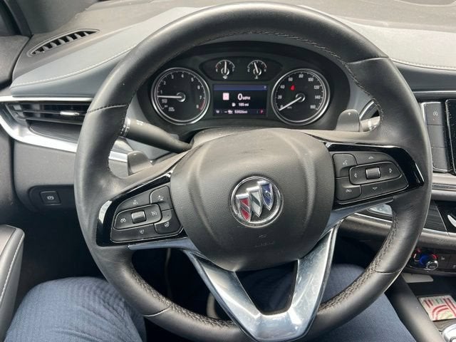 2022 Buick Enclave Essence