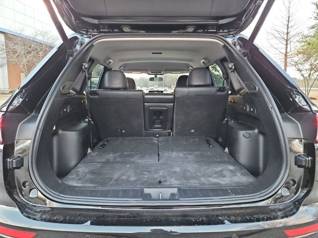 2023 Mitsubishi Outlander SE