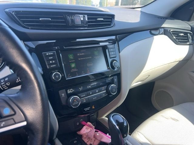 2022 Nissan Rogue Sport SL AWD Xtronic CVT