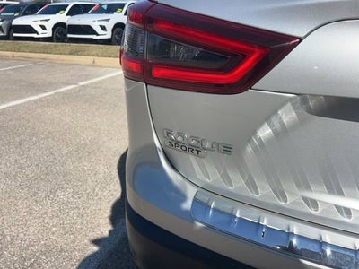 2022 Nissan Rogue Sport SL AWD Xtronic CVT