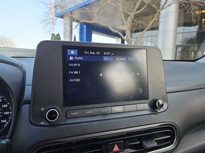 2022 Hyundai Kona SE