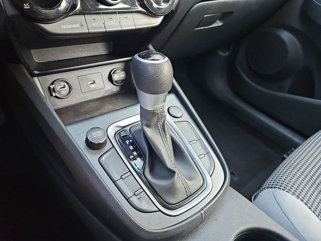 2022 Hyundai Kona SE