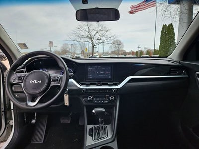 2022 Kia Niro LX