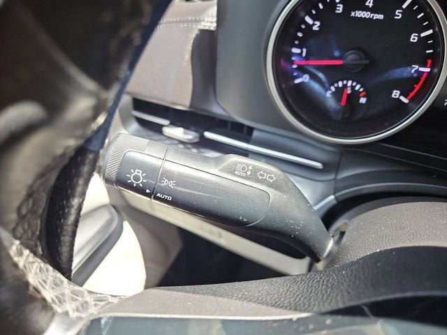 2022 Kia Carnival MPV LX Seat Package