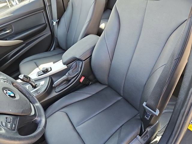 2016 BMW 320i 320i