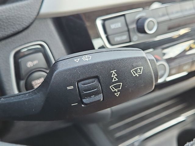 2016 BMW 320i 320i