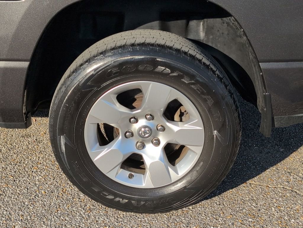 2019 RAM 1500 Big Horn/Lone Star Quad Cab 4x4 6'4" Box