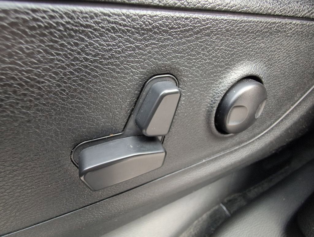 2022 RAM 1500 Big Horn Quad Cab 4x4 6'4" Box