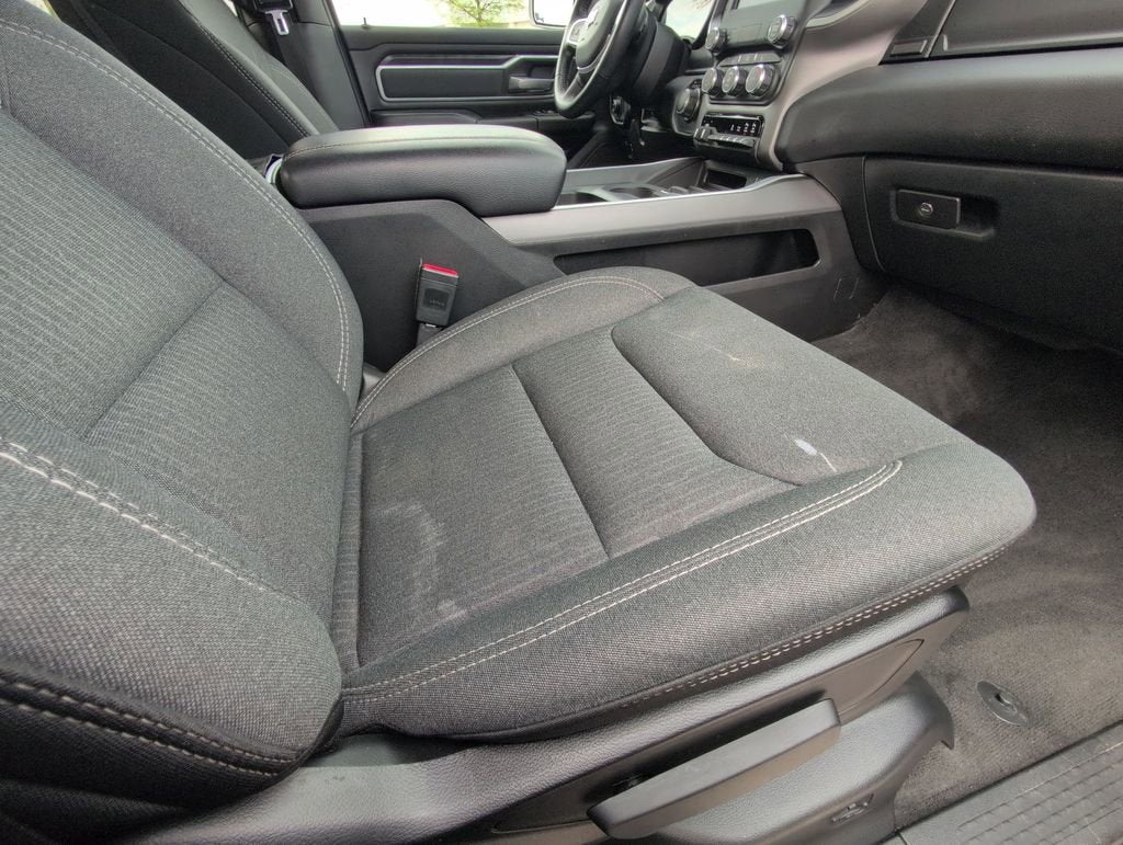 2022 RAM 1500 Big Horn Quad Cab 4x4 6'4" Box