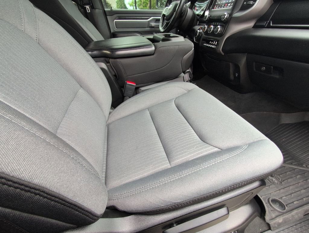 2021 RAM 1500 Big Horn Crew Cab 4x4 5'7" Box