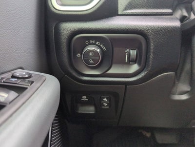2021 RAM 1500 Big Horn Crew Cab 4x4 5'7" Box