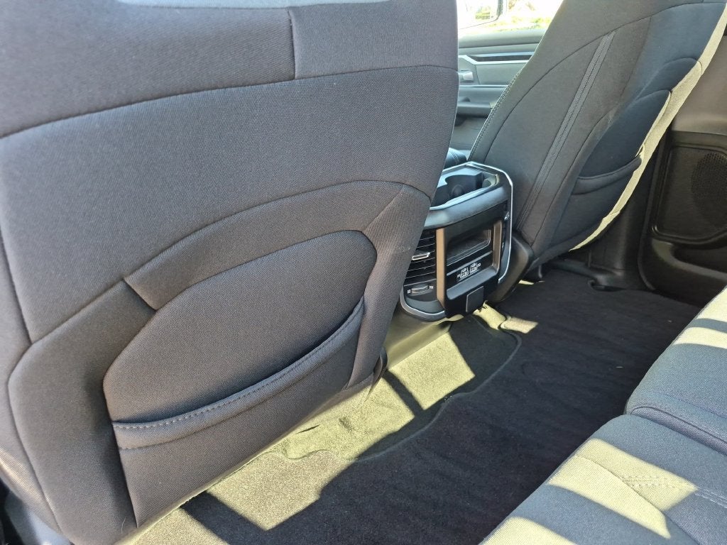 2023 RAM 1500 Big Horn Crew Cab 4x4 6'4" Box