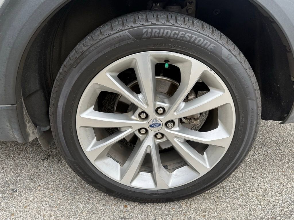 2021 Ford Explorer Platinum