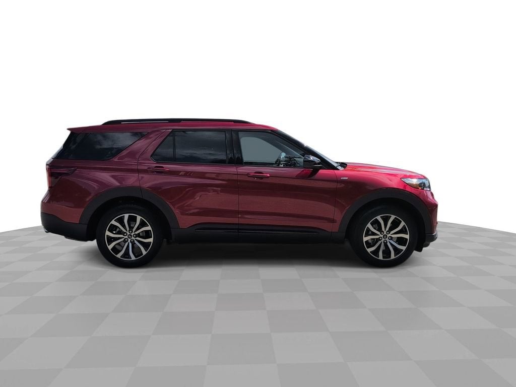 2022 Ford Explorer ST-Line