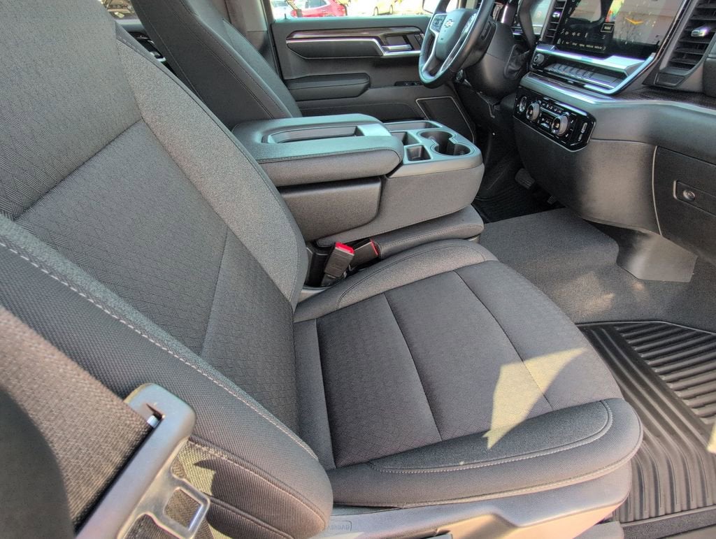 2022 Chevrolet Silverado 1500 LT (2FL)