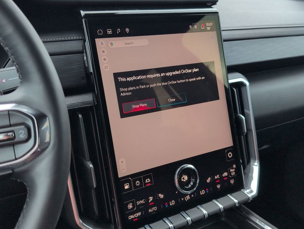 2025 GMC Acadia Elevation