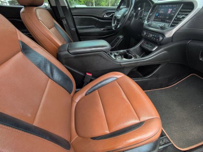 2020 GMC Acadia AT4