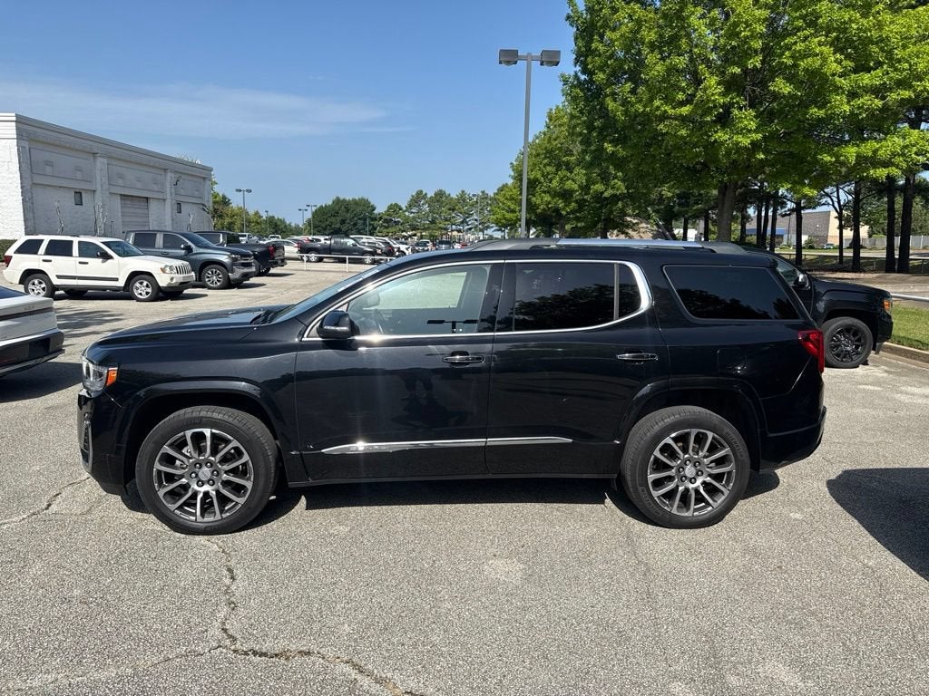 2023 GMC Acadia Denali