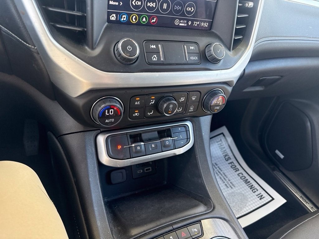 2023 GMC Acadia SLT